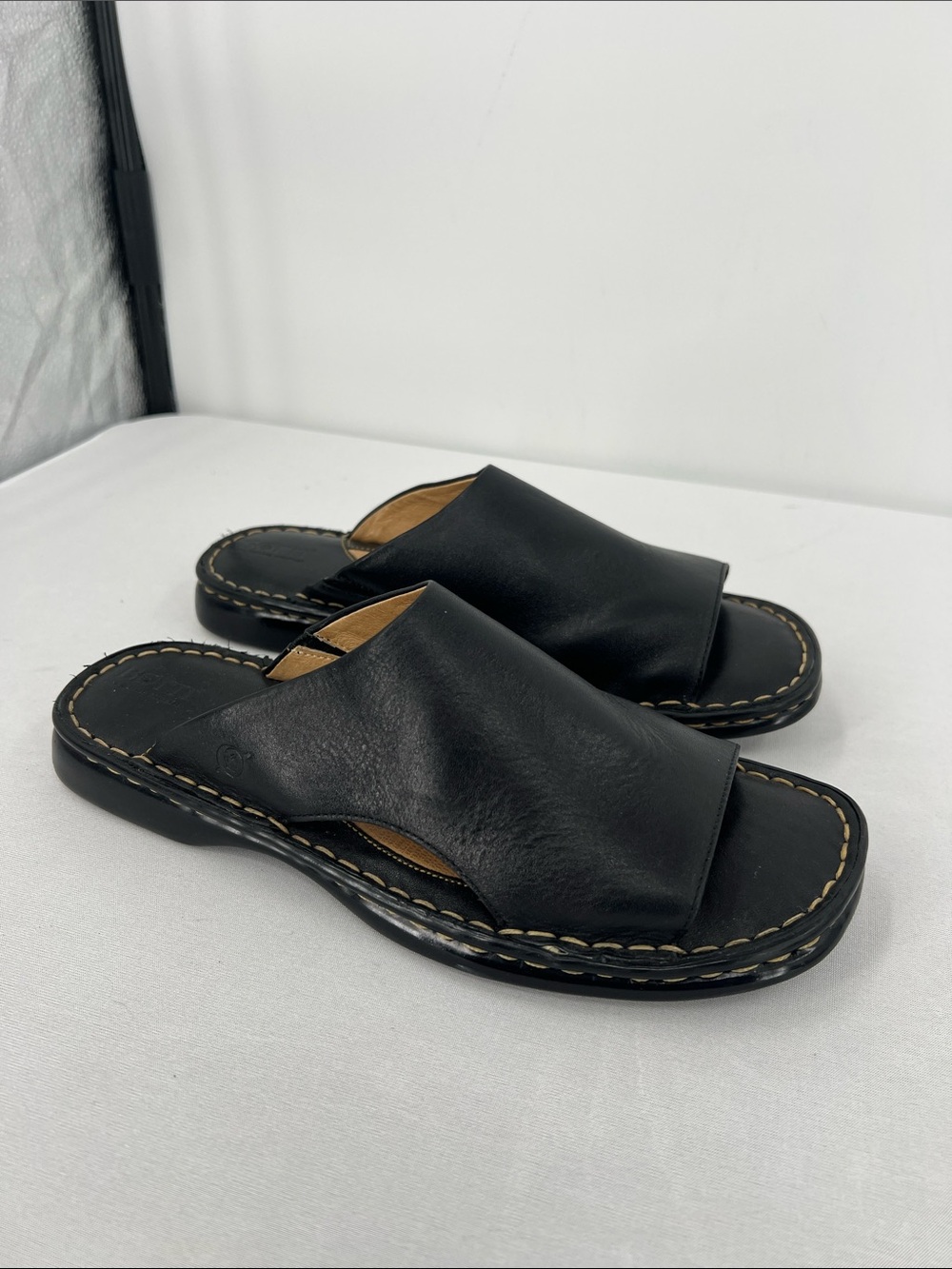 Born Black Leather Slide Sandals with Contrast Stitching